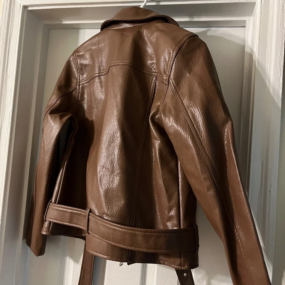 NWT Petite Faux-Leather Belted Jacket - Picture 3 of 3